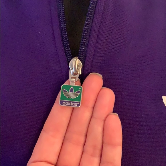 Adidas women’s vintage zip up jacket - Picture 2 of 3